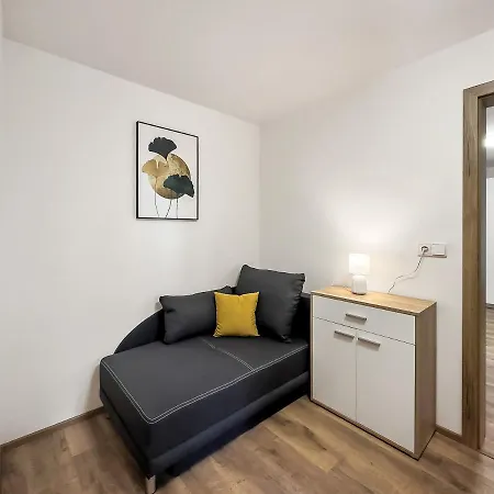 Apartment Katrin 2 Karlovy Vary Exterior photo